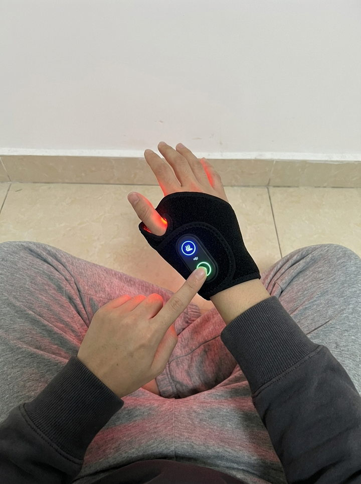 Review by Hannah Winkler